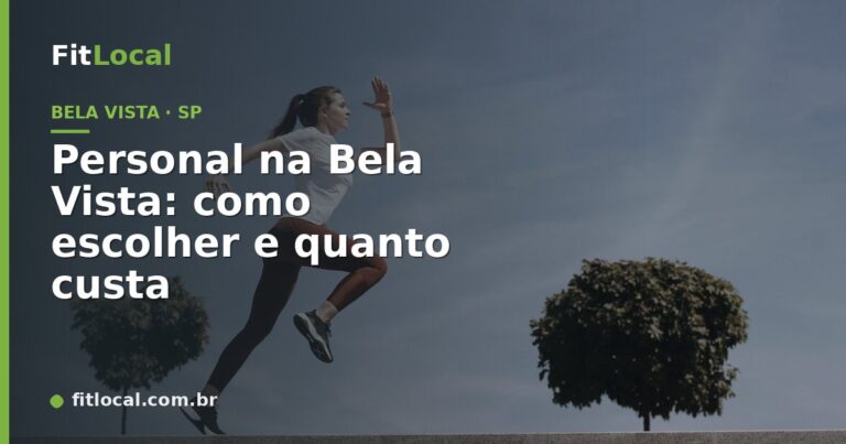 Mulher saltando em treino ao ar livre — personal trainer na Bela Vista, São Paulo
