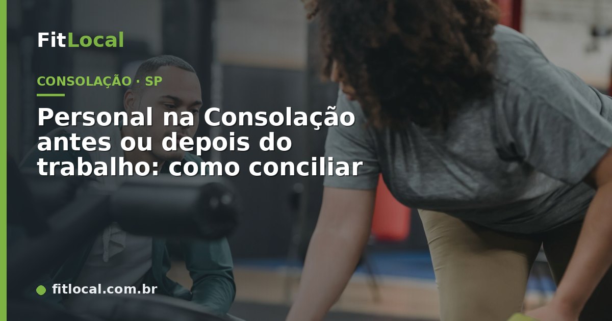 Personal trainer orientando aluna em academia — Consolação, São Paulo