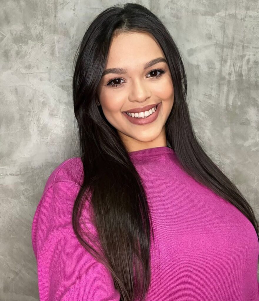 Gabi Gabrily, treinador particular especialista em correção postural